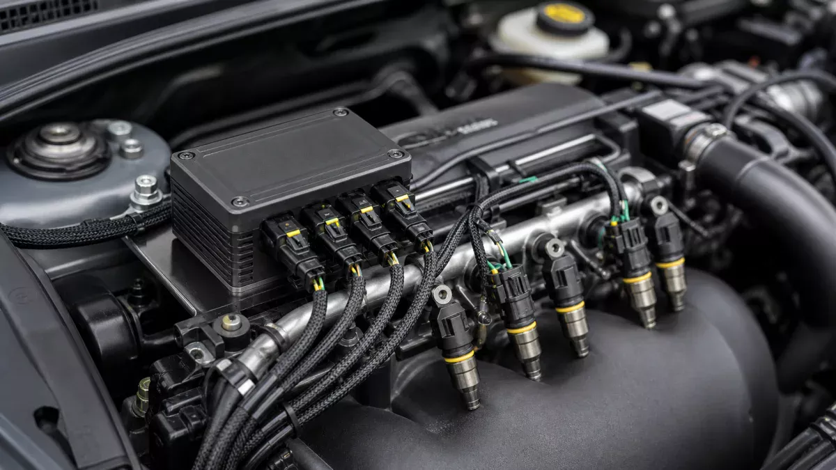 Module E85 branché aux injecteurs d’un moteur essence